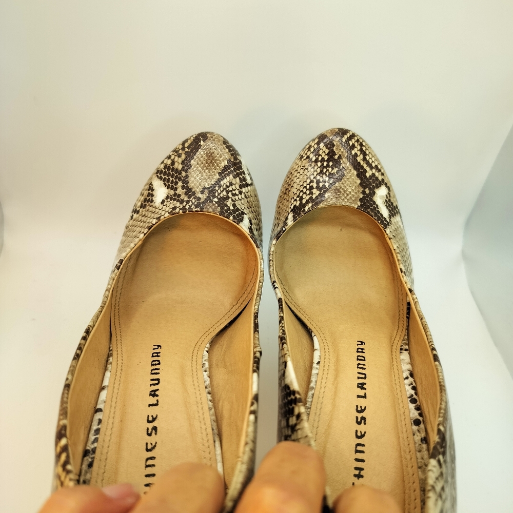 Chinese Laundry Wonder Python Platform Pumps Stil… - image 4